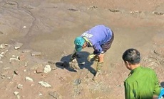 Hải Ph&#242;ng: Bộ xương người dưới lớp b&#249;n ao đ&#227; ph&#226;n hủy 10 năm