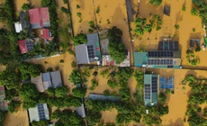 Mưa lớn, lũ c&#225;c s&#244;ng miền Trung l&#234;n nhanh g&#226;y nguy cơ ngập nhiều nơi