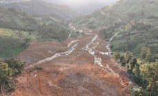 Nhận biết c&#225;c dấu hiệu nguy hiểm b&#225;o trước sạt lở nghi&#234;m trọng