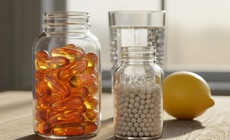 Điều g&#236; xảy ra khi d&#249;ng omega-3 v&#224; vitamin E c&#249;ng nhau?