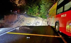 Đ&#232;o Mimosa đứt g&#227;y 70m mặt đường, L&#226;m Đồng c&#244;ng bố t&#236;nh huống khẩn cấp