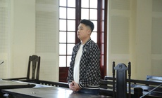 T&#225;t nữ nh&#226;n vi&#234;n y tế, nam thanh ni&#234;n lĩnh 7 th&#225;ng t&#249; treo