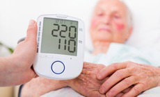 Trời lạnh – m&#225;u đặc: Căn nguy&#234;n thầm lặng g&#226;y đột quỵ ở người cao tuổi