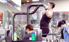 Bổ sung thuốc tăng cơ, tăng lực: Đằng sau th&#226;n h&#236;nh cuồn cuộn cơ bắp l&#224; tuyến sinh dục kiệt quệ