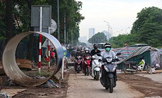 H&#224; Nội ph&#226;n luồng giao th&#244;ng tại Xu&#226;n Thủy v&#224; Đại lộ Thăng Long, người d&#226;n di chuyển thế n&#224;o?