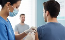 Người mắc bệnh thận có cần tiêm vaccine không?