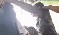 Triệu tập người đ&#224;n &#244;ng đ&#225;nh t&#224;i xế xe bu&#253;t