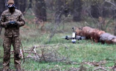 Ukraine đổi mới chiến thuật UAV để b&#224;o m&#242;n sức mạnh Nga tr&#234;n tiền tuyến