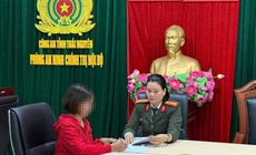 Làm rõ người phụ nữ có hành động phản cảm ở Giải bóng đá Tứ Hùng