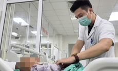 Chủ quan với vết xước nhỏ, nhiều bệnh nhân uốn ván phải nhập viện thở máy