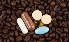 3 loại thực phẩm chức năng phổ biến có thể đang phá hỏng giấc ngủ của bạn