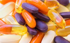 Ai không nên uống vitamin tổng hợp?