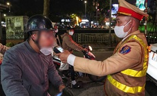 Hà Nội: Xử lý hơn 100 trường hợp vi phạm nồng độ cồn trong đêm cuối tuần