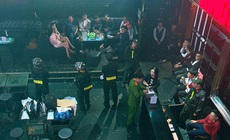 Nửa đêm đột kích 2 quán bar, phát hiện hàng chục đối tượng dương tính ma túy