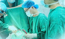 Cứu sống b&#233; sơ sinh mắc tim bẩm sinh nặng