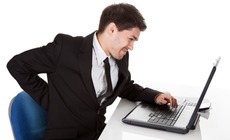 Chuy&#234;n gia cảnh b&#225;o những c&#244;ng việc khiến đ&#224;n &#244;ng dễ bị trĩ