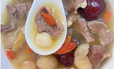 Tim lợn hầm long nh&#227;n - M&#243;n ăn lạ miệng gi&#250;p dưỡng t&#226;m, an thần