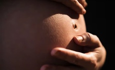 3 r&#224;o cản khiến phụ nữ mang thai chậm trễ x&#233;t nghiệm HIV