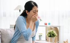 Mẹo giúp mẹ bầu giảm bớt khó chịu do ốm nghén trong 3 tháng đầu thai kỳ