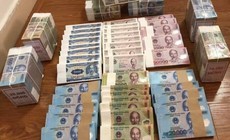 Nhộn nhịp thị trường 'đổi tiền mới' trước Tết: Cẩn trọng kẻo mất tiền oan