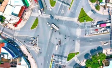 Lập rào chắn phục vụ thi công hầm chui trên Quốc lộ 13