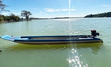 Kịp thời cứu hai thiếu niên trôi dạt hơn 40km trên lòng hồ thủy điện