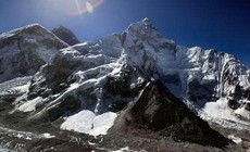 Everest có phải là ngọn núi cao nhất lịch sử Trái Đất?