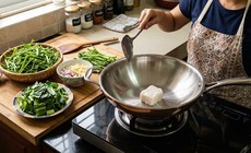 Kiêng mỡ lợn có khiến da khô, kém mềm mại?