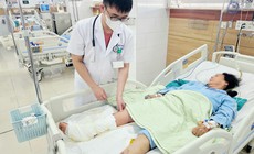 Đắp lá ớt chữa vết thương, người phụ nữ 65 tuổi nguy cơ mất chân