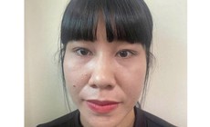 Hà Nội: Bắt người phụ nữ ném mắm tôm vào chủ tiệm bánh khi livestream
