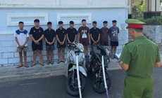 Giả đánh nhau để cướp xe, 8 đối tượng bị bắt tạm giam