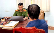 Bố dượng giả bạn trai trên mạng, ép con riêng của vợ 'quan hệ'