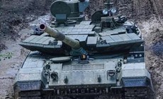 UAV Ukraine không còn là 'ác mộng' với xe tăng T-90M Nga?