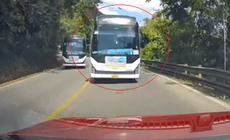 Xử phạt 2 tài xế vượt ẩu từ camera hành trình người dân