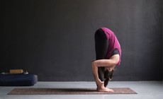 5 tư thế yoga giúp làm sáng da xỉn màu