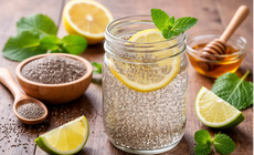 5 lợi ích sức khỏe khi uống nước hạt chia trước khi đi ngủ