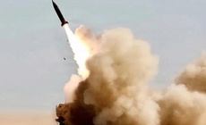 Mỹ dùng tên lửa ATACMS đánh chìm tàu ngầm Iran ngay trong cảng