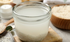 5 lợi ích tuyệt vời của nước vo gạo với mái tóc