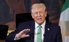 Tổng thống Trump đe dọa 'phá hủy' các nhà máy điện của Iran