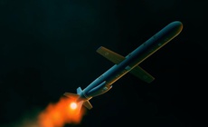 Mỹ tung loạt vũ khí tối tân dội hỏa lực xuống Iran