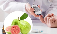 5 nhóm người không nên ăn ổi