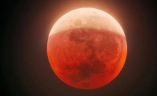Hướng dẫn cách quan sát trăng máu đẹp nhất từ Việt Nam
