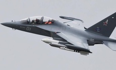 Iran dùng máy bay Yak-130 của Nga xuất kích bảo vệ Tehran giữa vòng vây căng thẳng