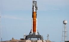 Cách theo dõi trực tiếp khoảnh khắc các nhà du hành trên Artemis II hạ cánh xuống Trái Đất