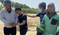 Giả vờ gọi điện, thanh niên cướp iPhone của tài xế Grab rồi bỏ chạy