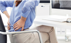 Ngồi lâu dễ mắc thoát vị đĩa đệm 