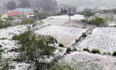 Nguyên nhân xảy ra dông lốc, mưa đá liên tiếp những ngày qua