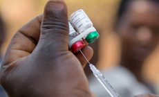 Loại trừ bệnh sốt rét: Đẩy mạnh phòng chống muỗi kháng thuốc, vaccine và biện pháp dự phòng mới