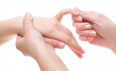 Cách chống lão hóa cho bàn tay ở phụ nữ sau tuổi 30