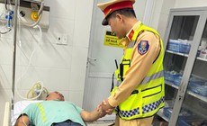 CSGT Nghệ An kịp thời hỗ trợ hai trường hợp nghi đột quỵ, kiệt sức
